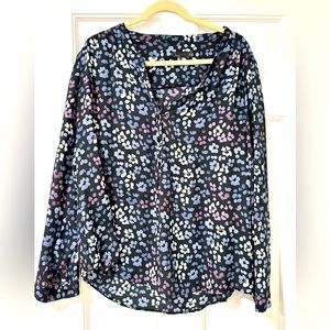 NWOT Floral Button Down Blouse XXL